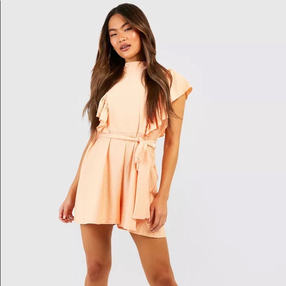 BRAND NEW! Textured Tie-Waist Romper